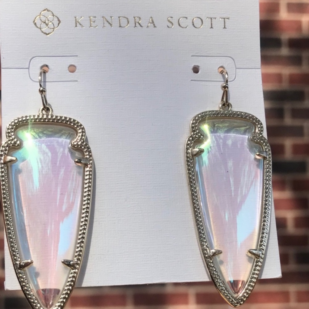✨KENDRA SCOTT IRIDESCENT SKYLAR EARRINGS✨